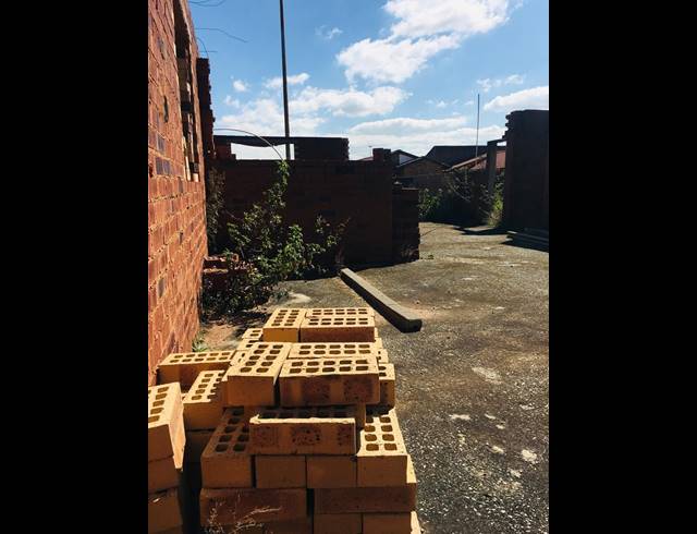 3 BEDROOM FREEHOLD FOR SALE IN KWA THEMA